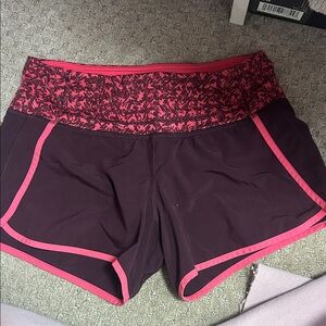 Lululemon 2.5 length shorts
